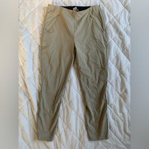 Duluth Trading Co Elastic Khakis
